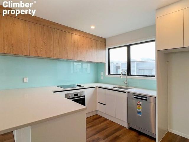 House for rent in Paremoremo, Oroua County
