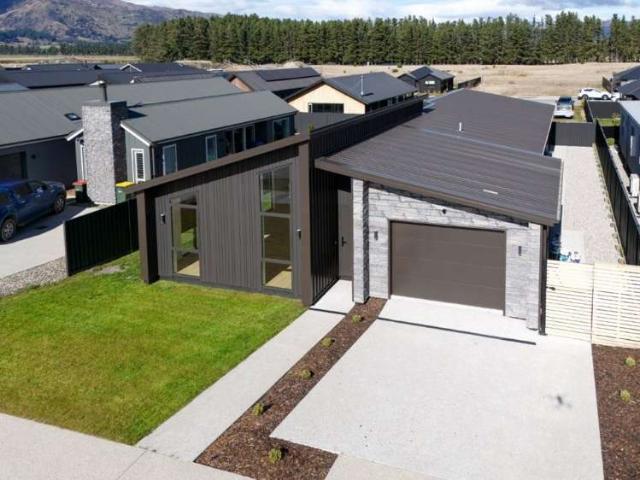 House for sale in Otakou