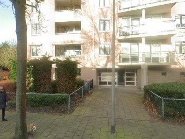 Appartement te huur in Velserbroek, Noord Holland