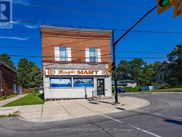 Commercial for sale in Waterford, Ontario