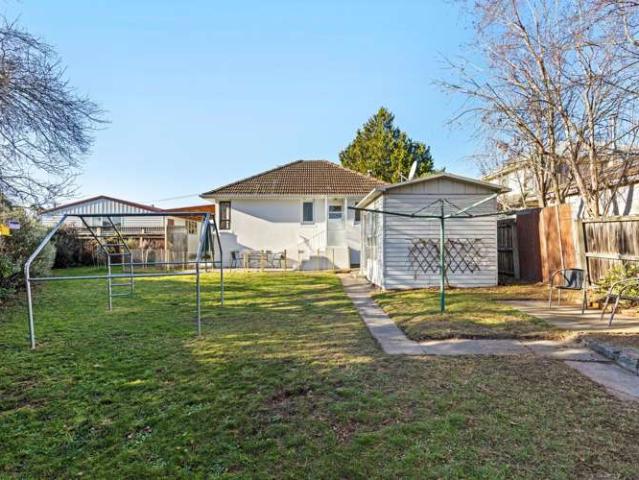 House for sale in Chaslands, Canterbury
