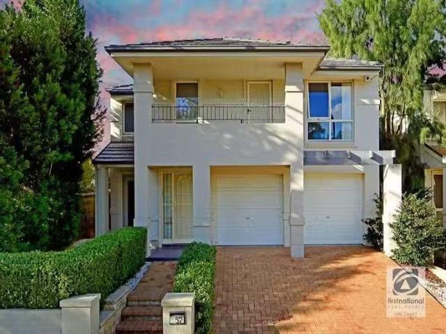 House for rent in Stanhope Gardens