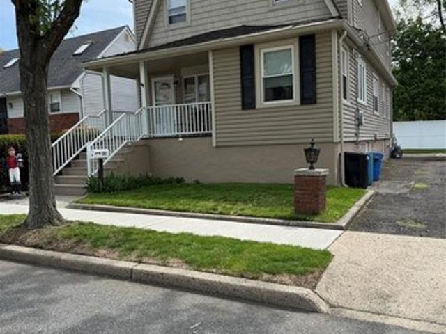 House for sale in Rochelle Park, New Jersey