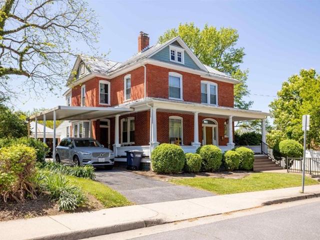 House for sale in Virginia