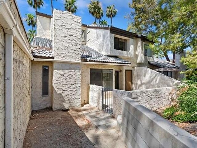 Condo for sale in Palm Springs, California