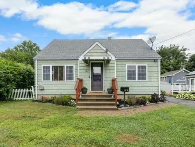 House for sale in Bridgeport