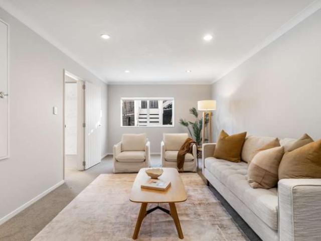 House for sale in Hillsborough