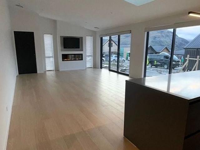 House for rent in Otakou