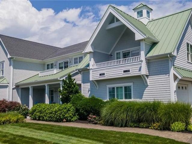House for sale in Portsmouth, Rhode Island
