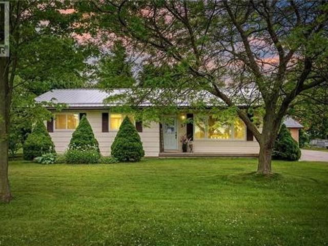 House for sale in Jarvis, Ontario