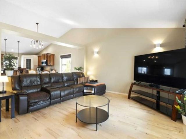 House for sale in Airdrie, Alberta