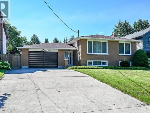 House for sale in Ancaster, Ontario