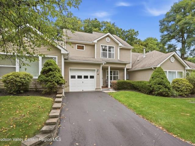 Townhouse for sale in Hillside, City of Kingston