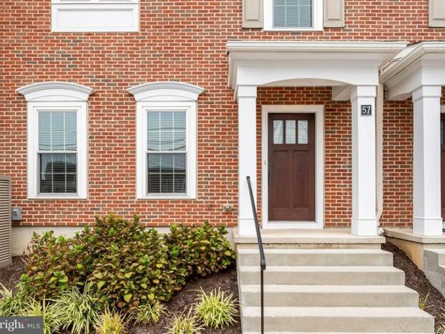 Townhouse for sale in Chester, Pennsylvania