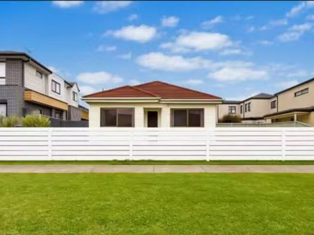 House for rent in Hadfield, Victoria