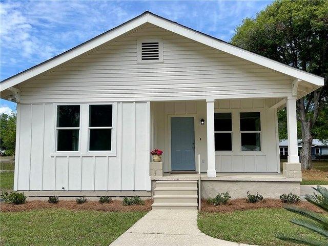 House for sale in Satsuma, Alabama