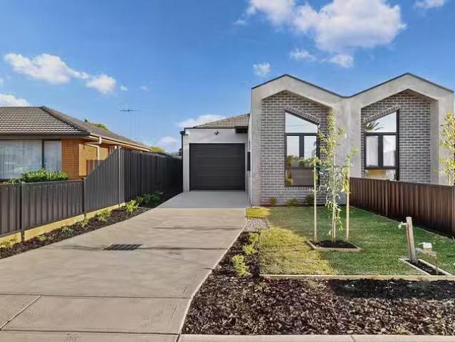 House for rent in Keilor, Victoria