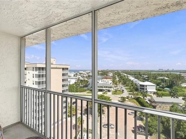 Condo for sale in Bonita Springs, Florida