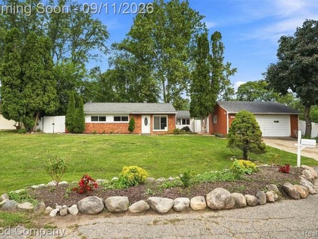 House for sale in Waterford, Michigan