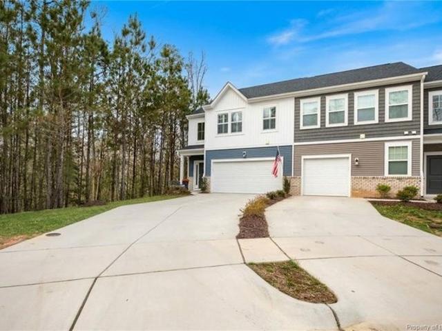 Townhouse for sale in Virginia