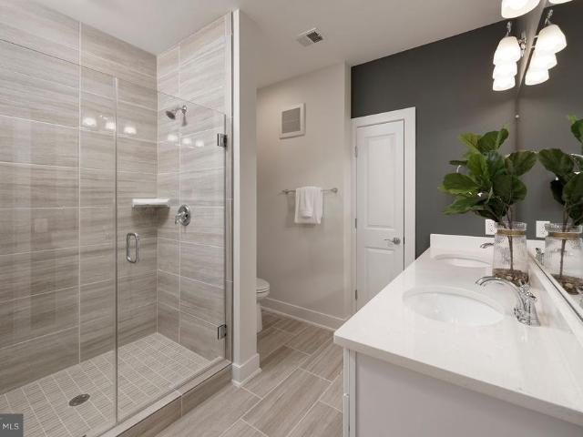 Condo for sale in Virginia