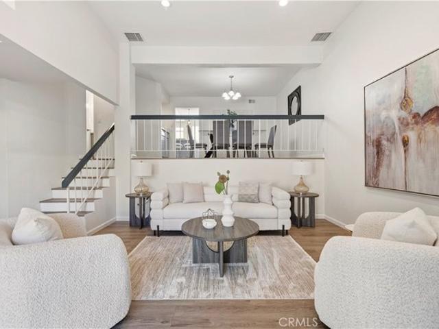 Townhouse for sale in Woodland Hills-Warner Center Neighborhood Council District, Canoga Park