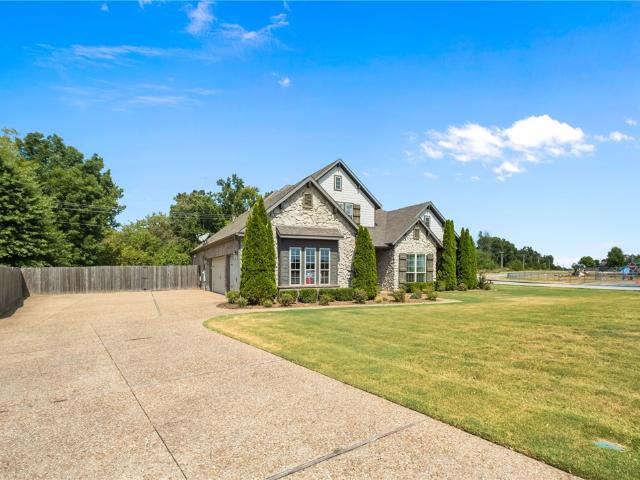 House for sale in Ark