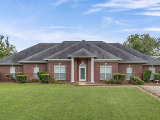 House for sale in Hope Hull, Alabama