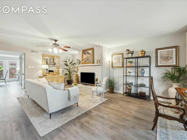 Townhouse for sale in Houston