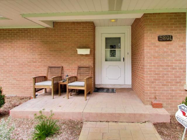 House for sale in South Edgebrook, Chicago