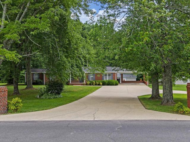 House for sale in Flat Rock, Alabama