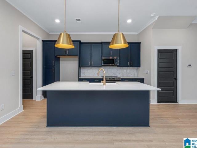 Townhouse for sale in Hoover, Alabama