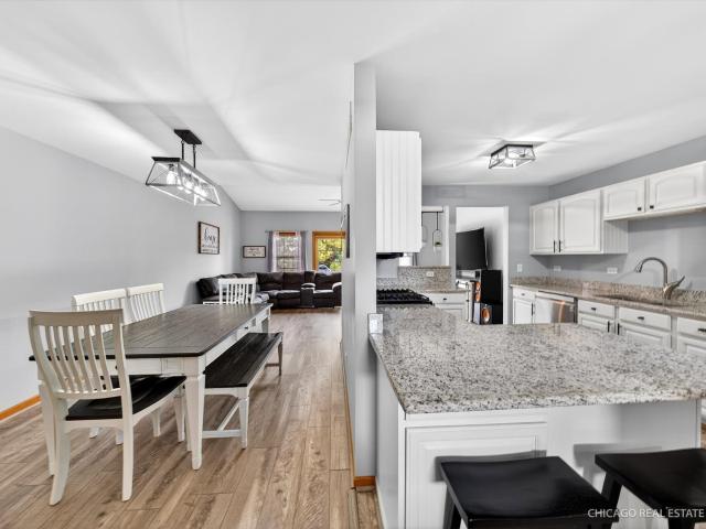 Condo for sale in Mchenry, Illinois