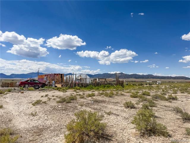 House for sale in K-V Homeowners Association, Moffat