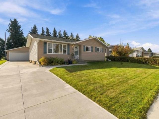 House for sale in Redwater, Town of Redwater