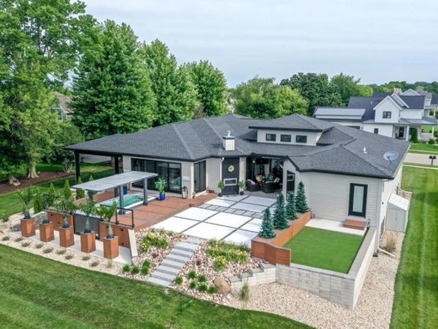 House for sale in Southbridge, Waunakee