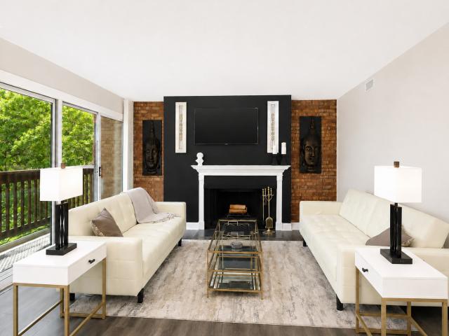 Condo for sale in Lisle, Illinois