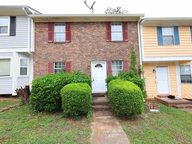 Townhouse for sale in Anniston, Alabama