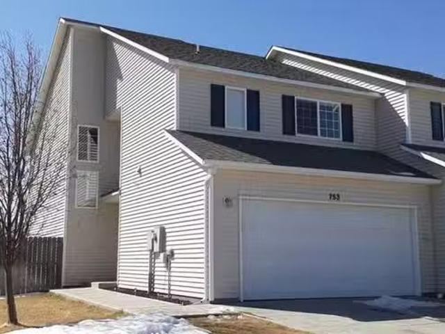 Condo for rent in Mills