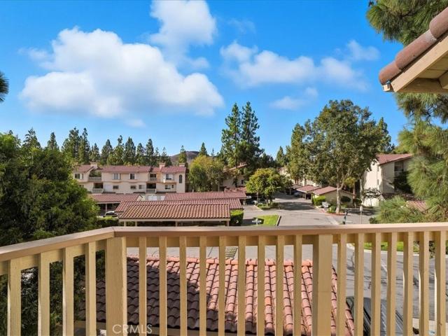 Condo for sale in Oak Park, California
