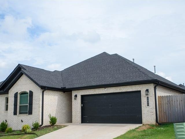 House for sale in Ark