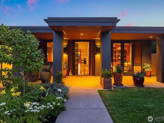 House for sale in Kirkland, Washington