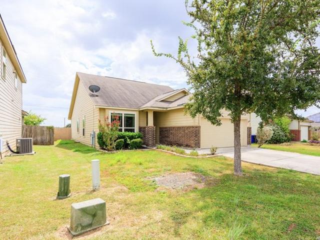 House for sale in Leesville, Texas