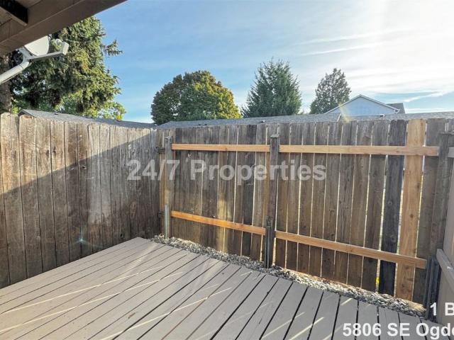 Apartment for rent in Brentwood-Darlington, Portland