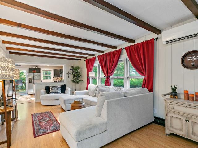 House for sale in Mchenry, Illinois