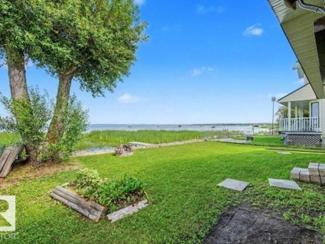 House for sale in Alberta Beach, Alberta