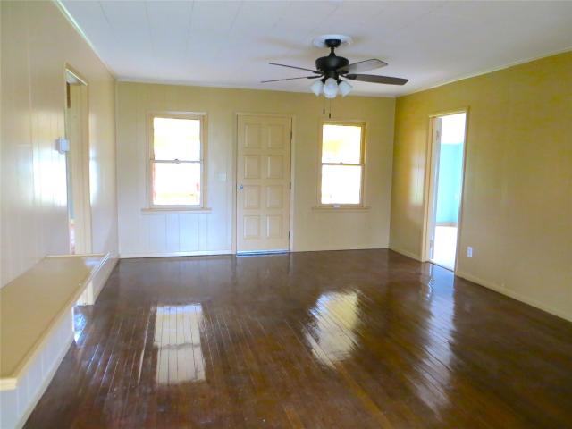 House for sale in Sheridan, Texas