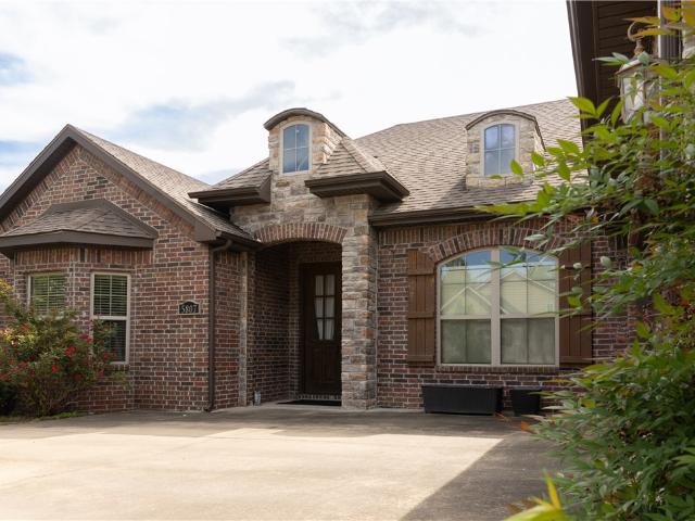 House for sale in Ark