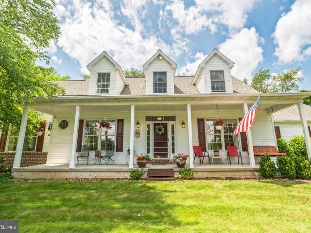 House for sale in Honey Brook