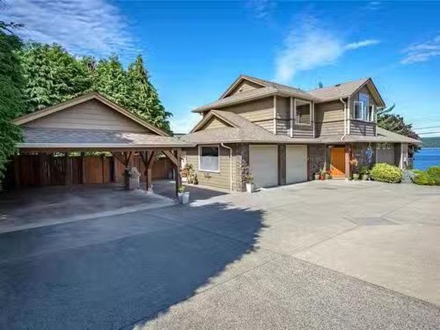 House for sale in Strathcona, British Columbia